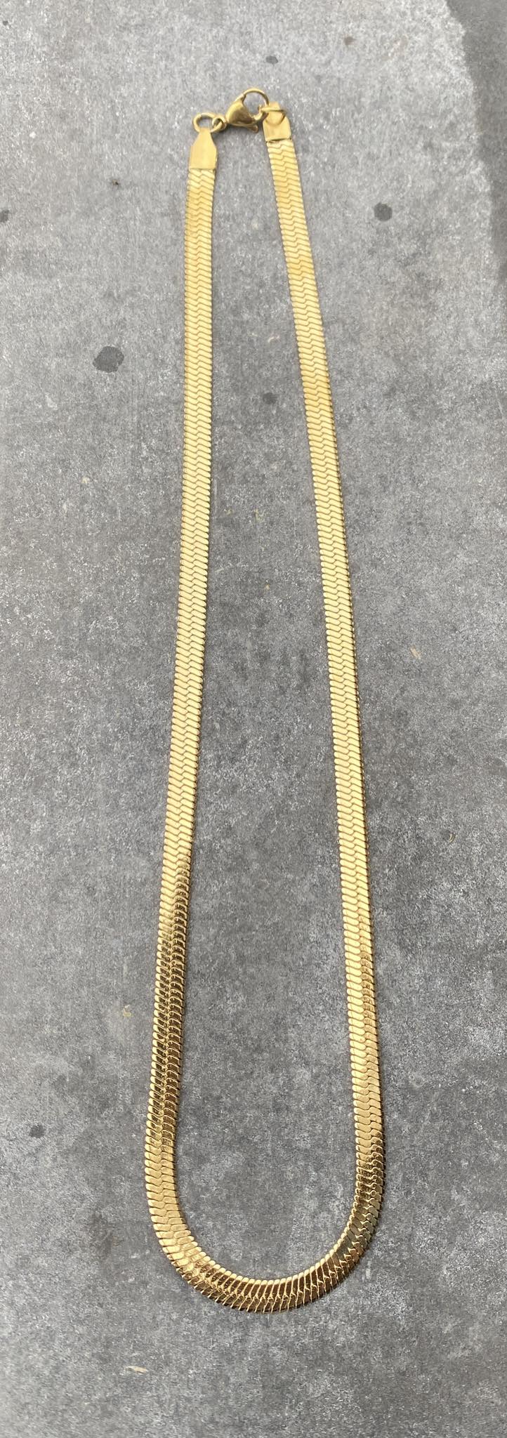 Gyllt fiskabeina keðja 45 cm
