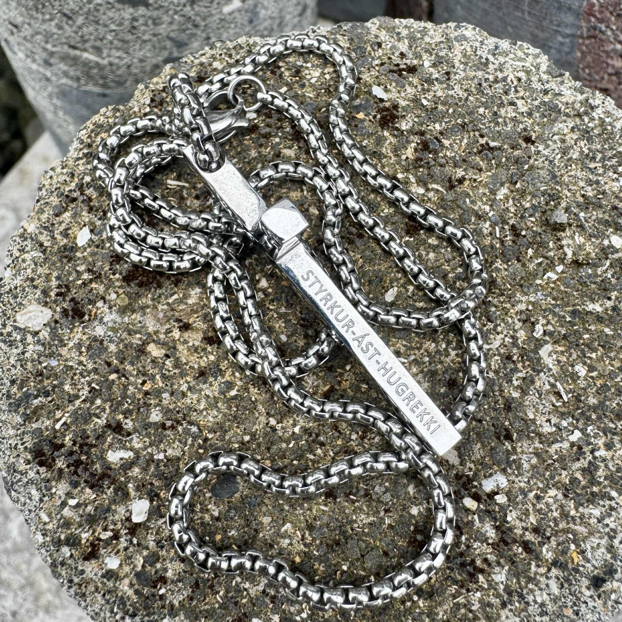 Kross stór gull/silfur STYRKUR-ÁST-HUGREKKI