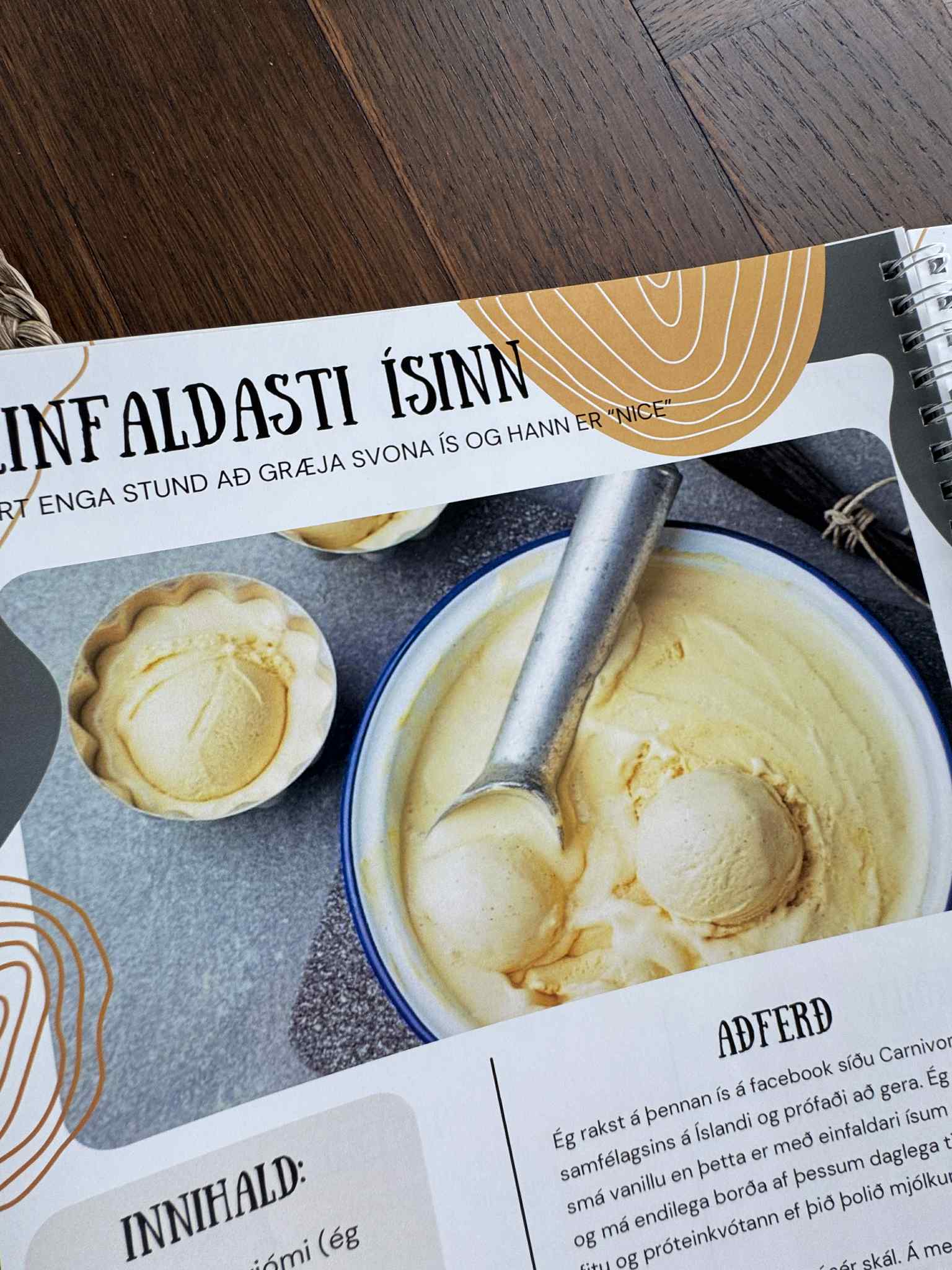 21 dags áskorun, lokaður hópur með útprentaðri gormaðri bók auk vefútgáfu